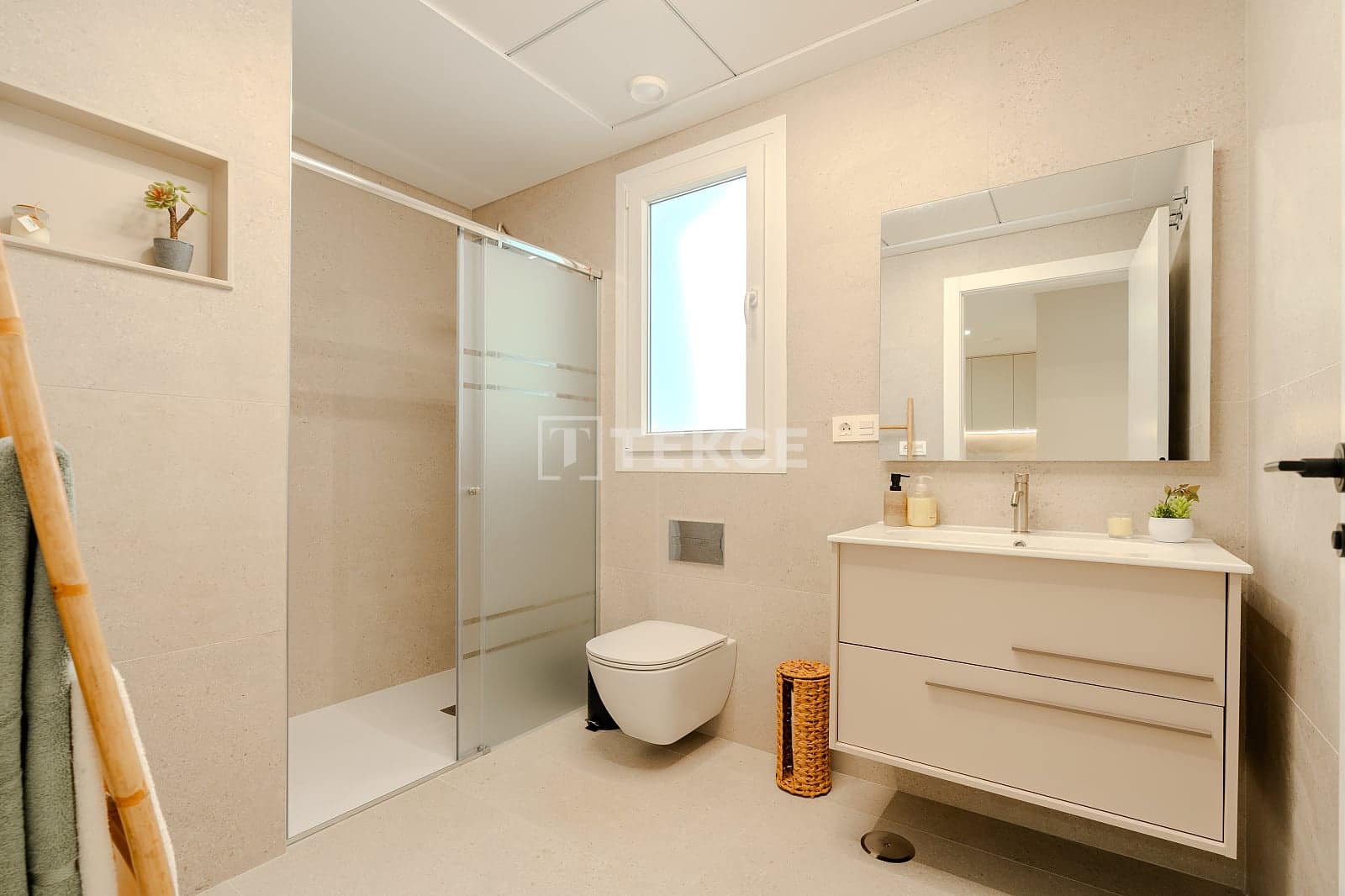 Chalet de 3 habitaciones en Los Alcázares en venta con piscina - 467.000 € (Ref: 8964587)