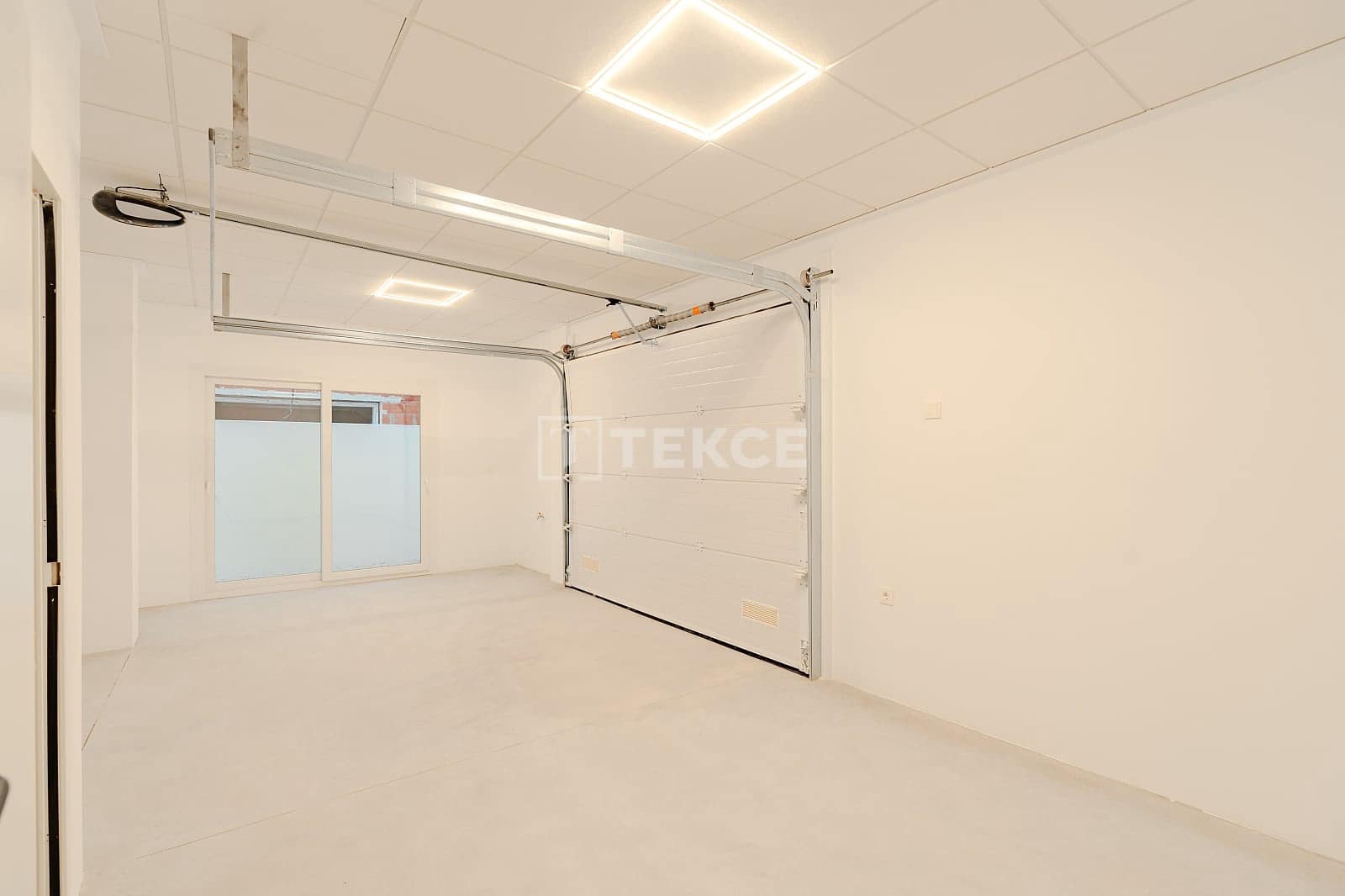 Chalet de 3 habitaciones en Los Alcázares en venta con piscina - 467.000 € (Ref: 8964587)