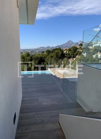 4 sovrum Villa till salu i Altea med pool - 1 750 000 € (Ref: 8964588)