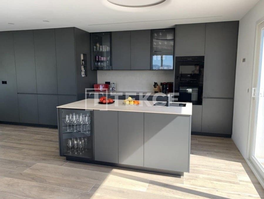 4 sovrum Villa till salu i Altea med pool - 1 750 000 € (Ref: 8964588)