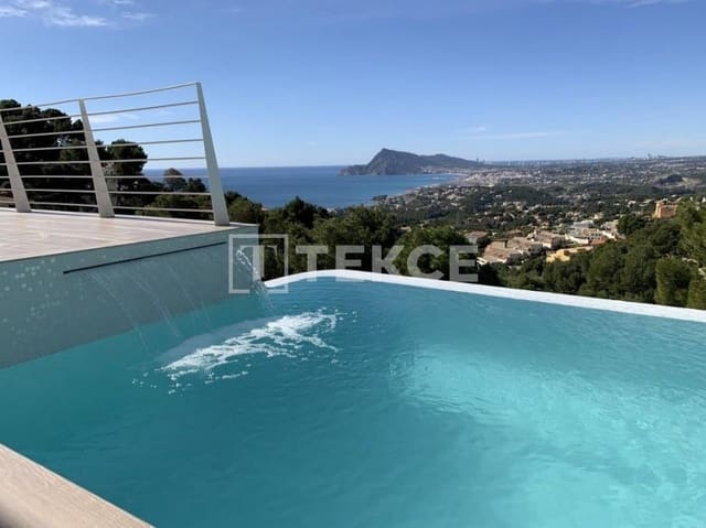4 sovrum Villa till salu i Altea med pool - 1 750 000 € (Ref: 8964588)