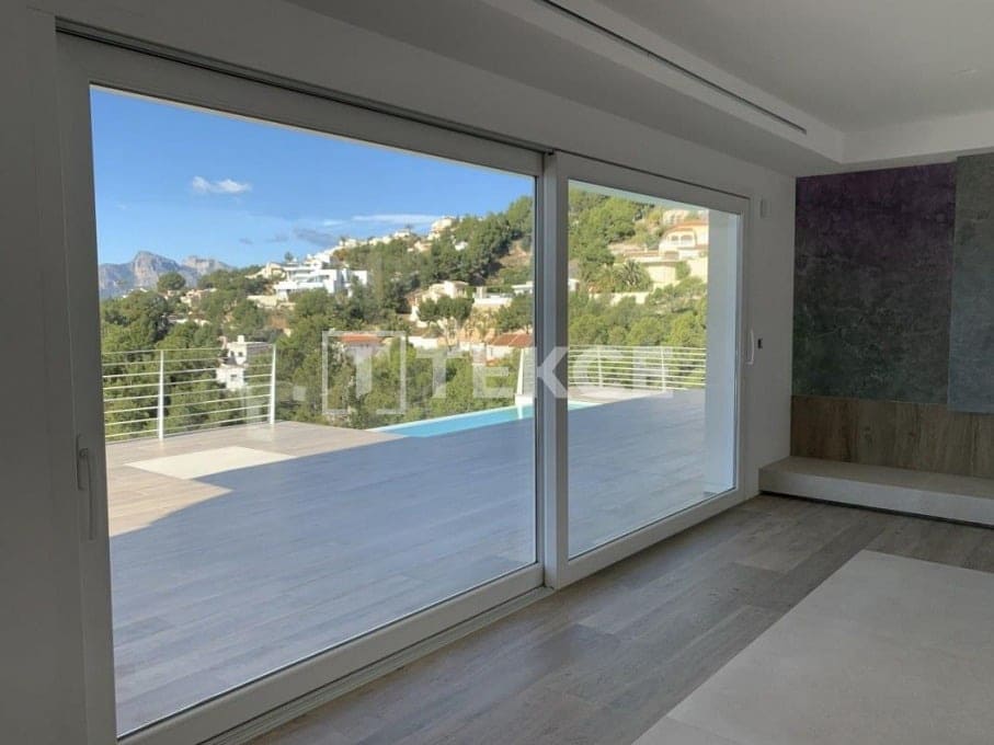 4 sovrum Villa till salu i Altea med pool - 1 750 000 € (Ref: 8964588)