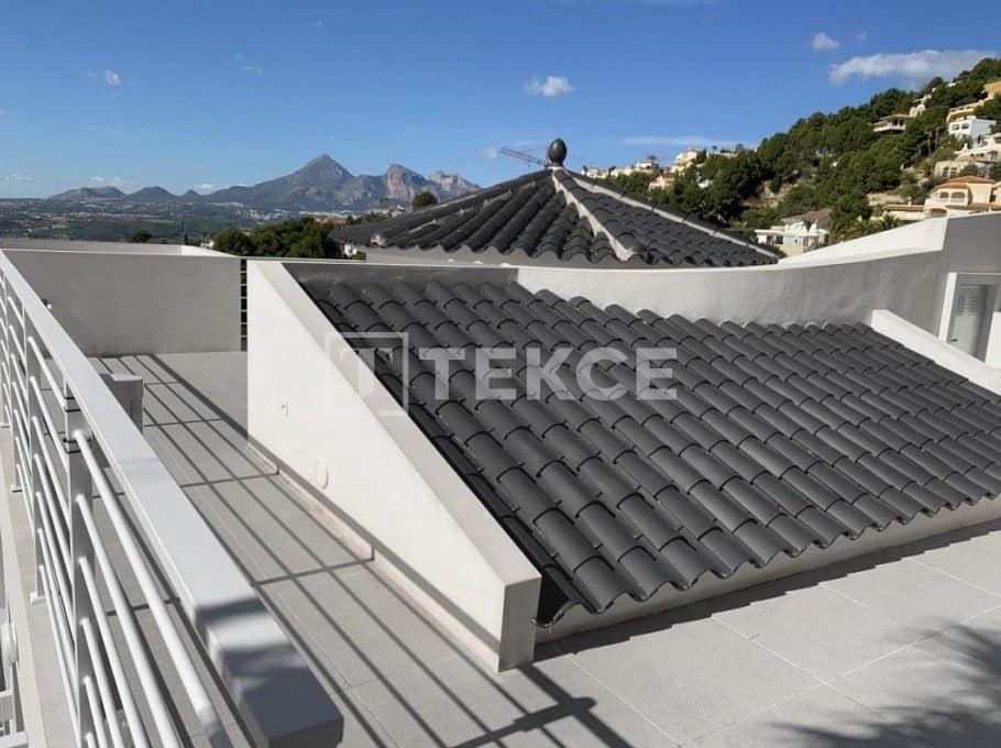 4 sovrum Villa till salu i Altea med pool - 1 750 000 € (Ref: 8964588)