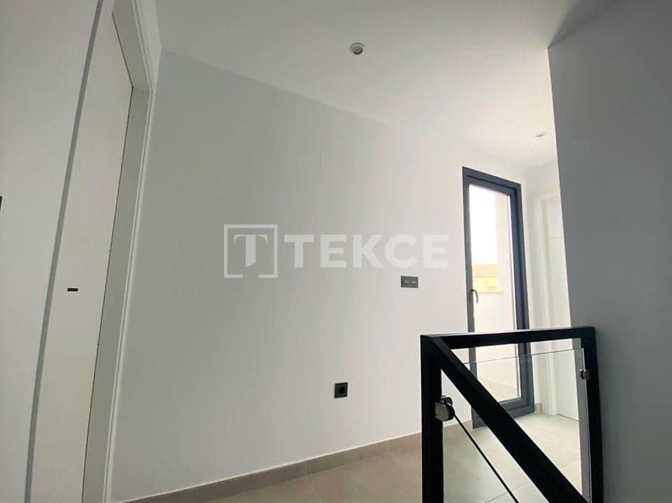 3 slaapkamer Villa te koop in Los Alcazares met zwembad - € 420.000 (Ref: 8964615)