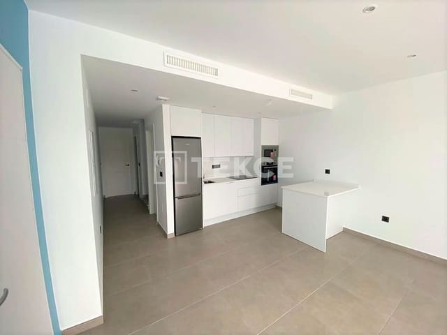 3 slaapkamer Villa te koop in Los Alcázares met zwembad - € 420.000 (Ref: 8964615)