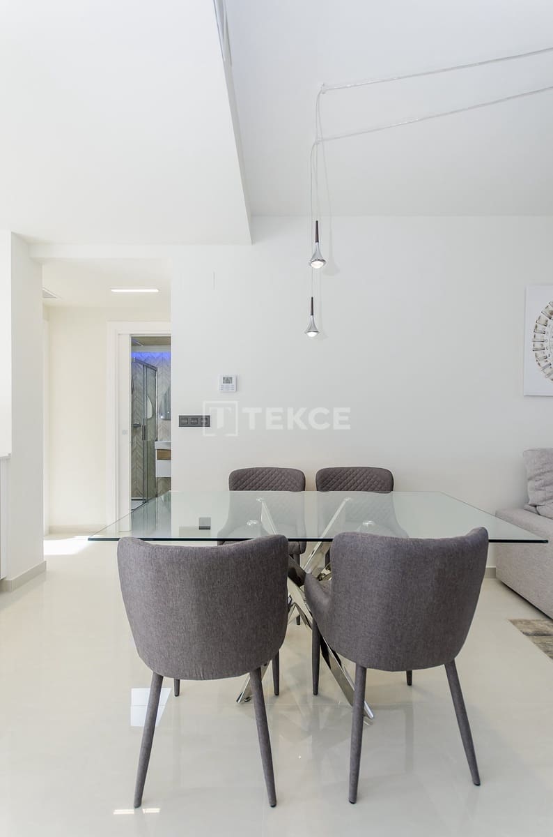 3 bedroom Flat for sale in Los Altos with pool - € 290,000 (Ref: 8964625)