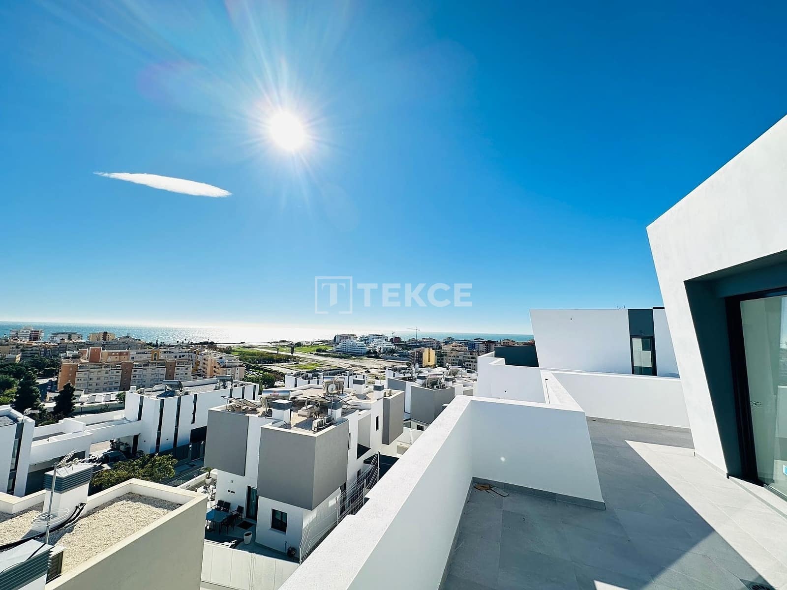 3 slaapkamer Villa te koop in Torre del Mar met zwembad - € 580.000 (Ref: 8964656)