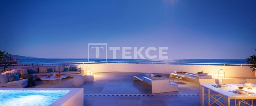 3 makuuhuone Asunto myytävänä paikassa Torre del Mar mukana uima-altaan - 431 000 € (Ref: 8964659)