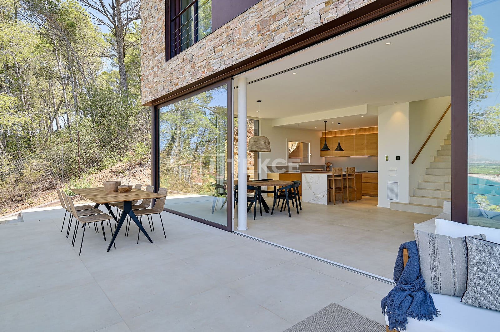 4 soveværelse Villa til salg i Sa Riera med swimmingpool - € 2.675.000 (Ref: 8964668)