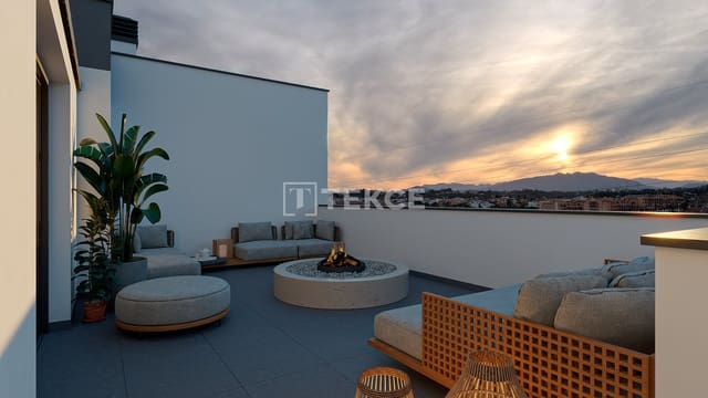 2 bedroom Flat for sale in Los Pacos, Fuengirola with pool - € 357,000 (Ref: 8964698)