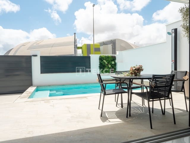 3 slaapkamer Villa te koop in San Pedro del Pinatar met zwembad - € 439.000 (Ref: 8964740)