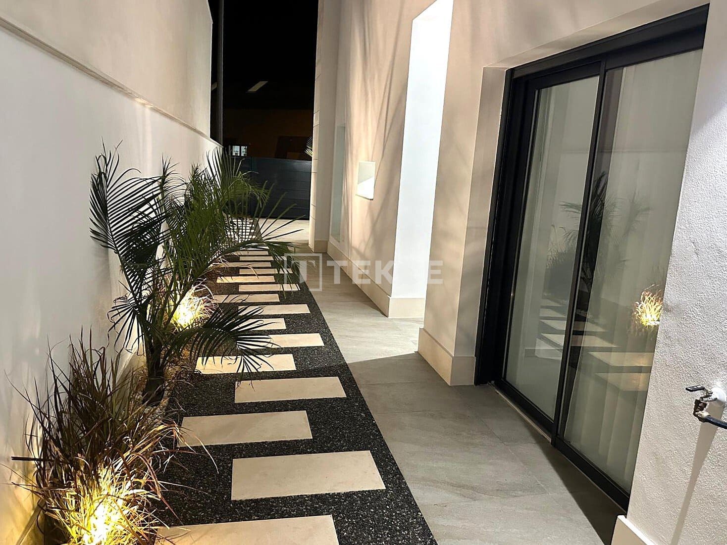 3 slaapkamer Villa te koop in San Pedro del Pinatar met zwembad - € 439.000 (Ref: 8964740)