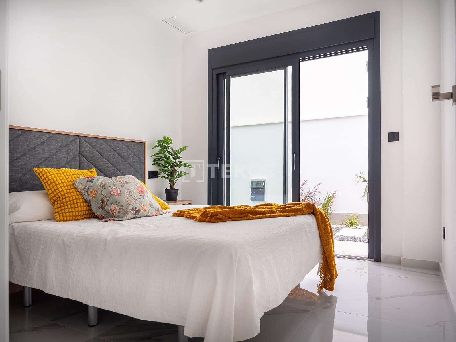 3 slaapkamer Villa te koop in San Pedro del Pinatar met zwembad - € 439.000 (Ref: 8964740)