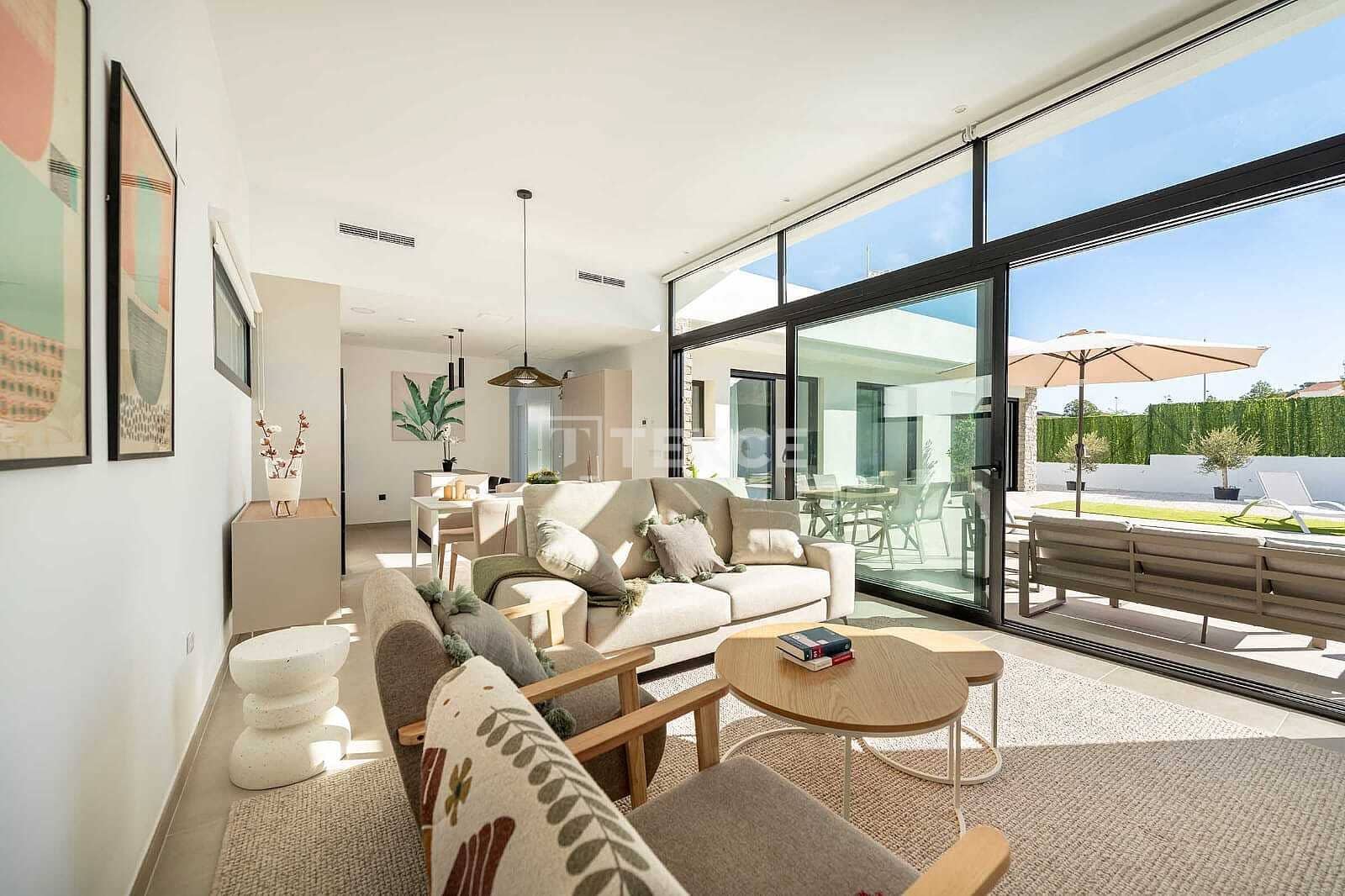 Chalet de 2 habitaciones en Calasparra en venta con piscina - 305.000 € (Ref: 8964768)