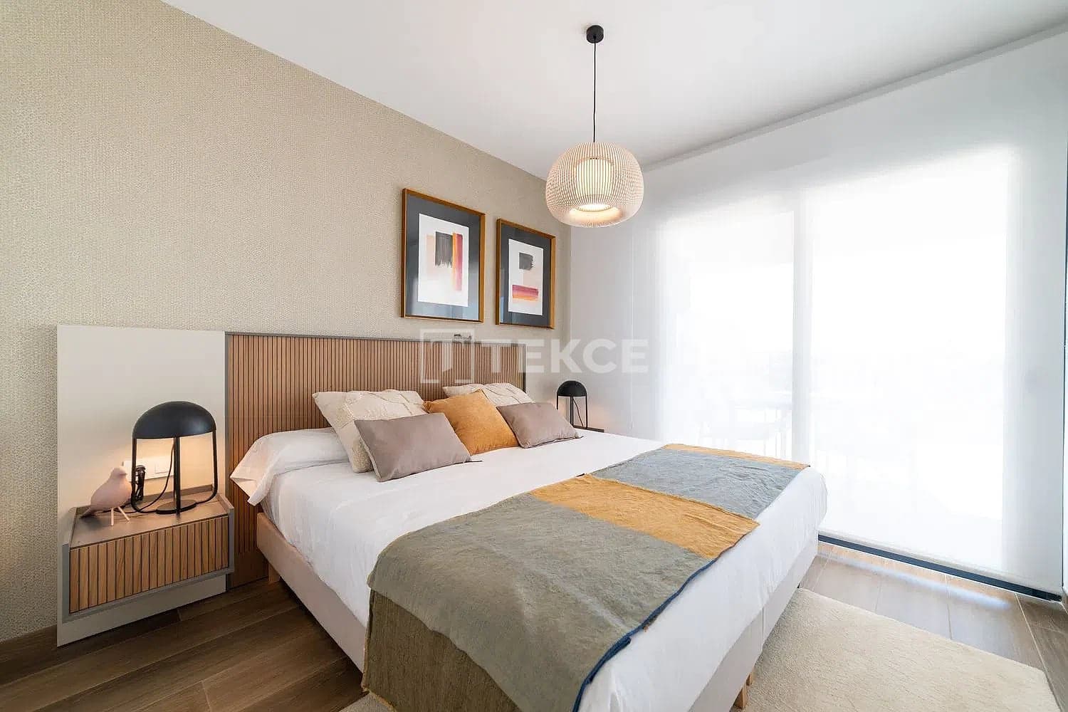 1 makuuhuone Asunto myytävänä paikassa Torrevieja mukana uima-altaan - 273 000 € (Ref: 8964791)