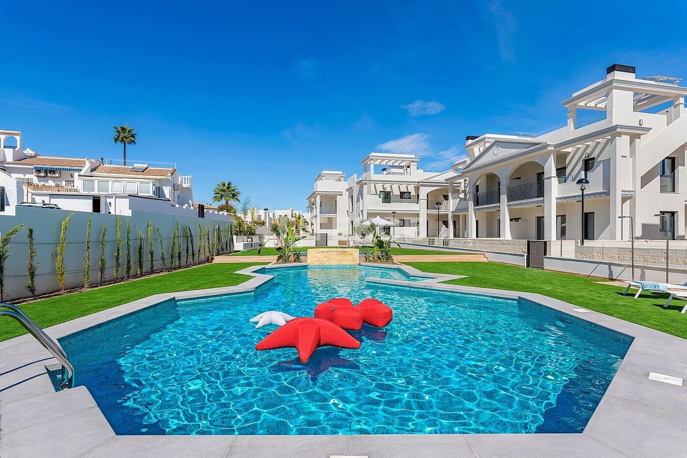 3 sovrum Lägenhet till salu i Ciudad Quesada med pool - 363 000 € (Ref: 8964809)