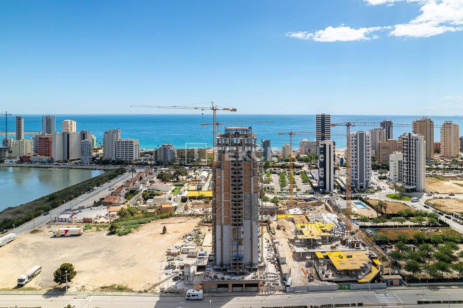 3 chambre Appartement à vendre à Calpe / Calp avec piscine - 625 000 € (Ref: 8964849)