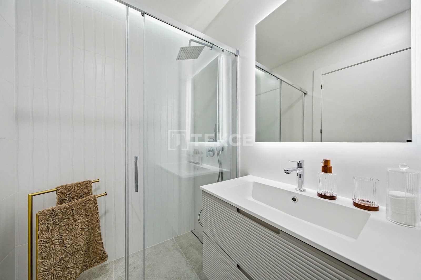 3 Zimmer Wohnung zu verkaufen in Calpe / Calp mit Pool - 650.000 € (Ref: 8964849)