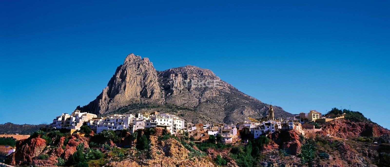 3 slaapkamer Flat te koop in Denia met zwembad - € 475.000 (Ref: 8964857)