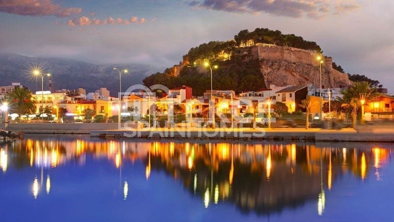 3 sypialnia Mieszkanie na sprzedaż w Denia z basenem - 599 000 € (Ref: 8964858)