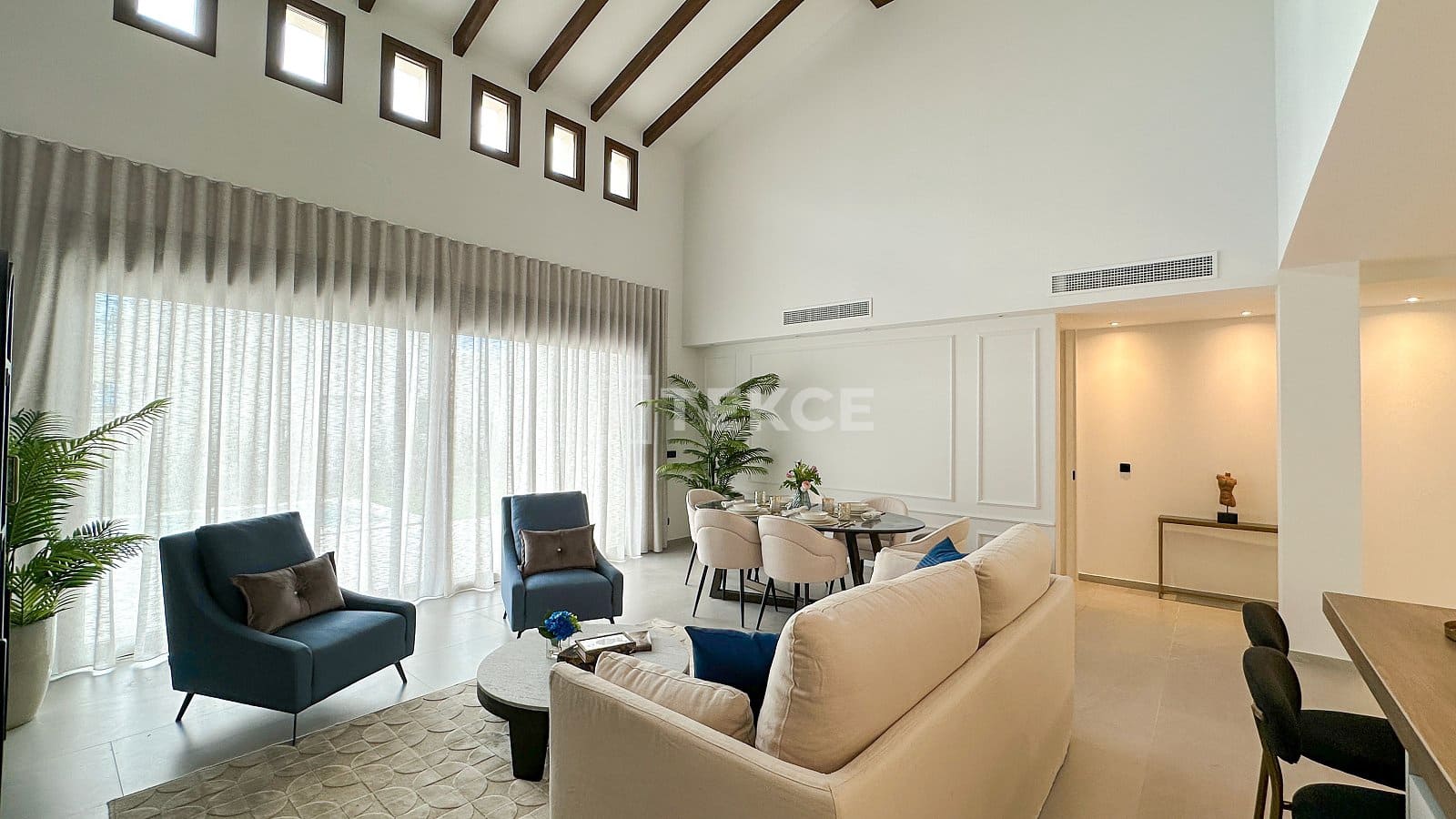 Chalet de 3 habitaciones en Algorfa en venta con piscina - 555.000 € (Ref: 8964898)