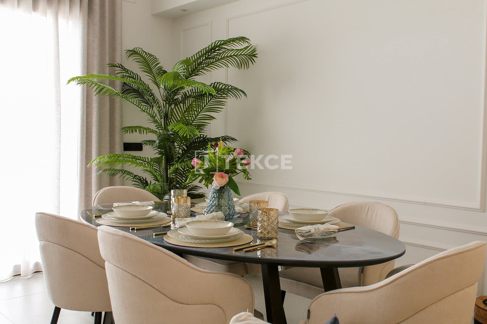 Chalet de 3 habitaciones en Algorfa en venta con piscina - 555.000 € (Ref: 8964898)