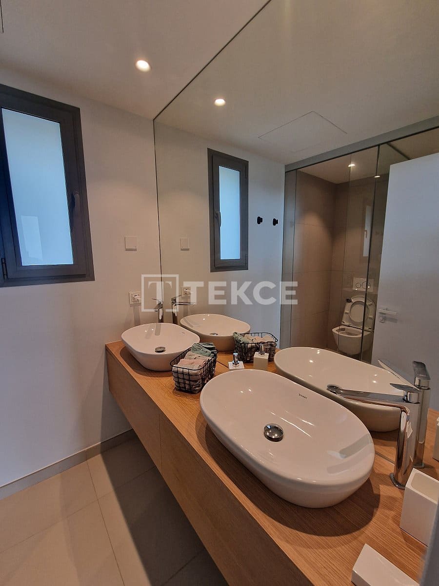 3 bedroom Flat for sale in Mijas with pool - € 1,150,000 (Ref: 8964908)