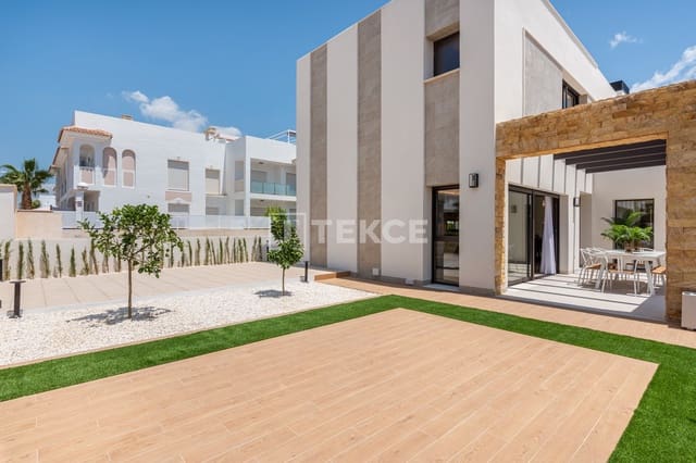 3 slaapkamer Villa te koop in Ciudad Quesada, Rojales met zwembad - € 761.000 (Ref: 8964913)