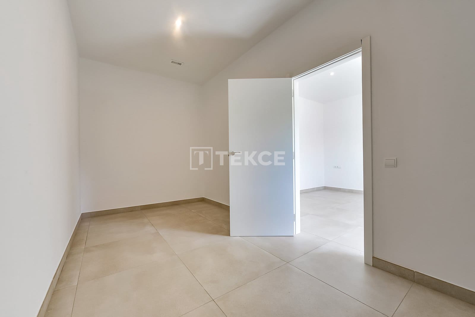 3 bedroom Villa for sale in Finestrat with pool - € 1,200,000 (Ref: 8964931)