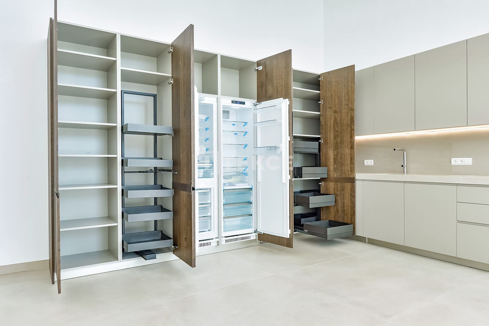 3 bedroom Villa for sale in Finestrat with pool - € 1,200,000 (Ref: 8964931)