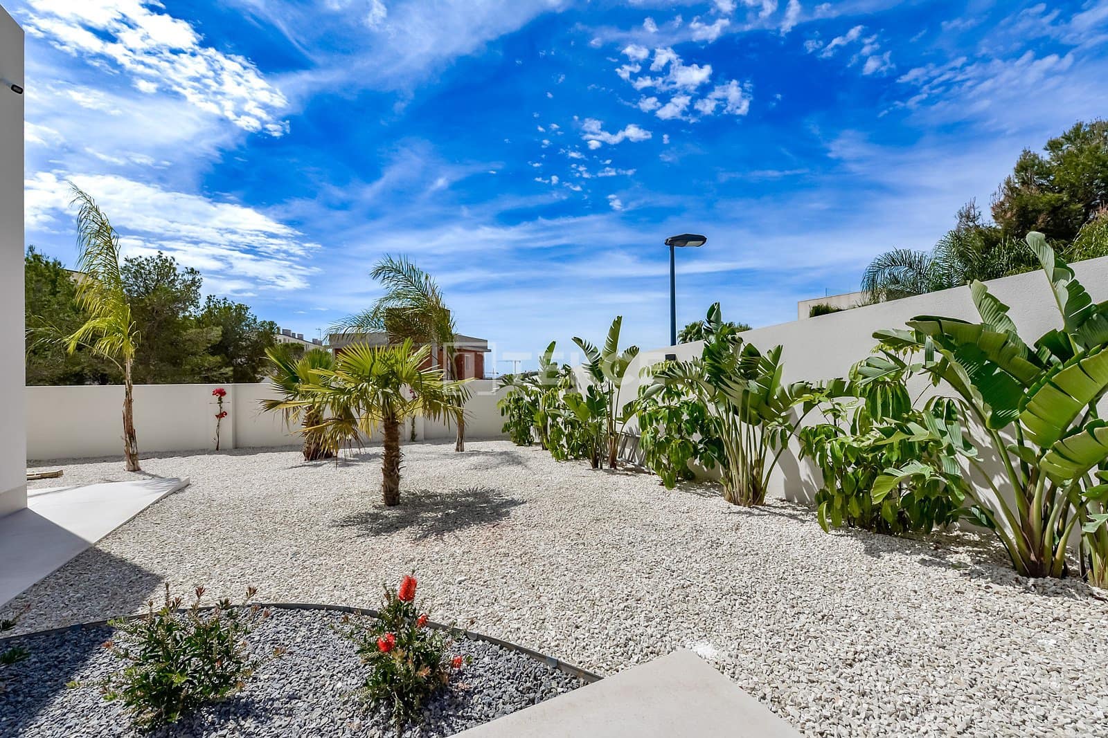 3 bedroom Villa for sale in Finestrat with pool - € 1,200,000 (Ref: 8964931)