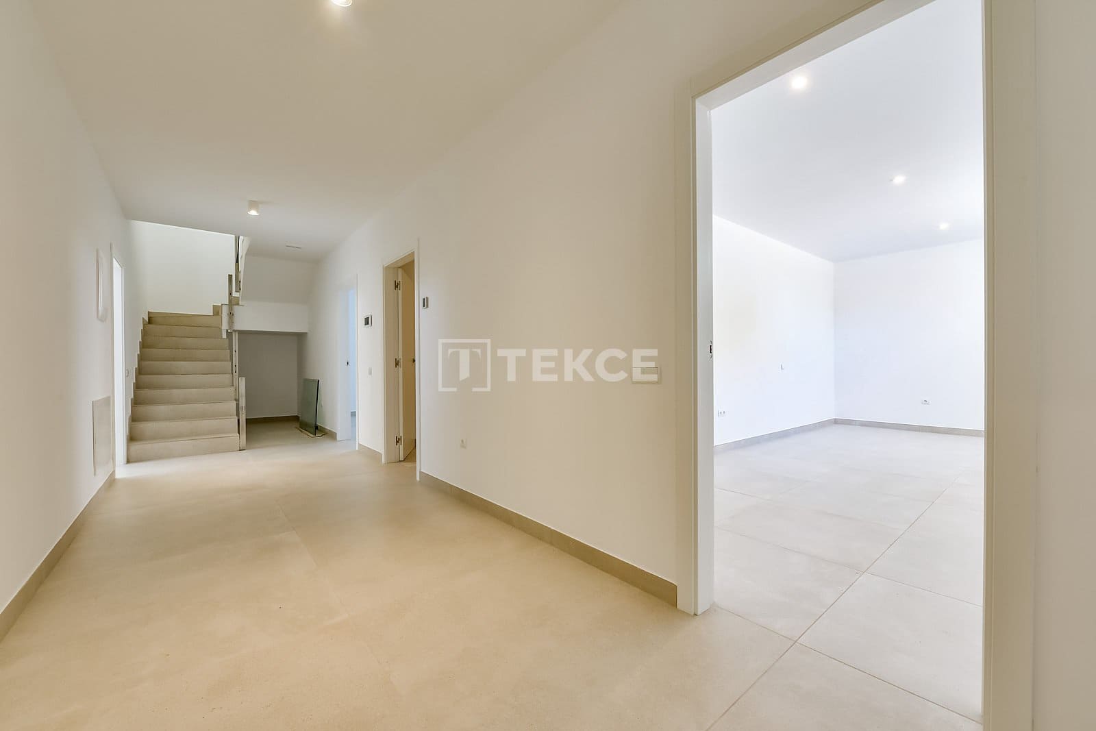 3 bedroom Villa for sale in Finestrat with pool - € 1,200,000 (Ref: 8964931)