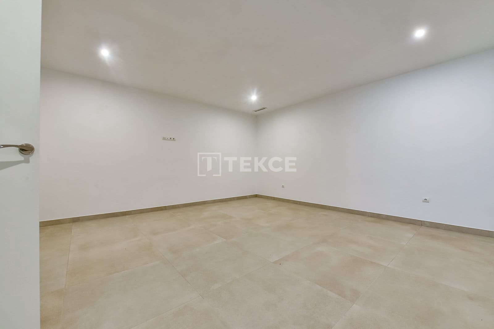 3 bedroom Villa for sale in Finestrat with pool - € 1,200,000 (Ref: 8964931)