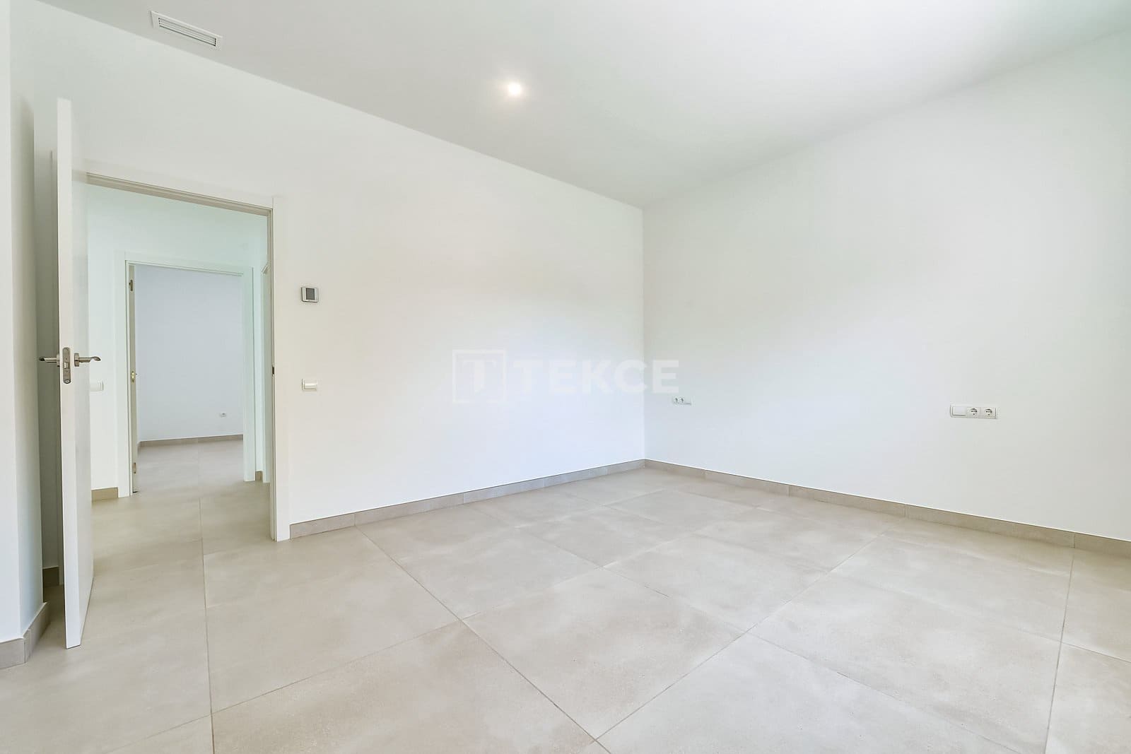 3 bedroom Villa for sale in Finestrat with pool - € 1,200,000 (Ref: 8964931)