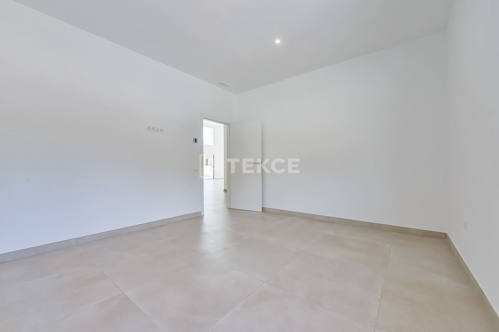 3 bedroom Villa for sale in Finestrat with pool - € 1,200,000 (Ref: 8964931)