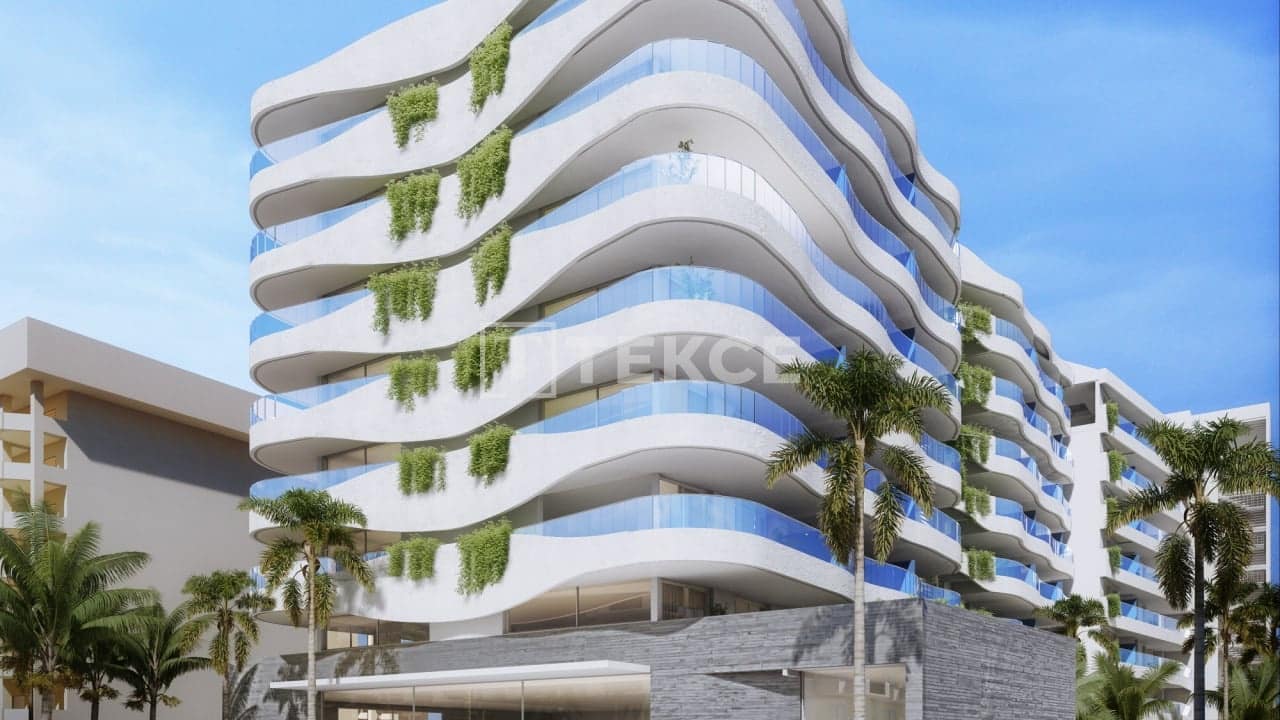 2 slaapkamer Flat te koop in Fuengirola met zwembad - € 743.000 (Ref: 8964961)