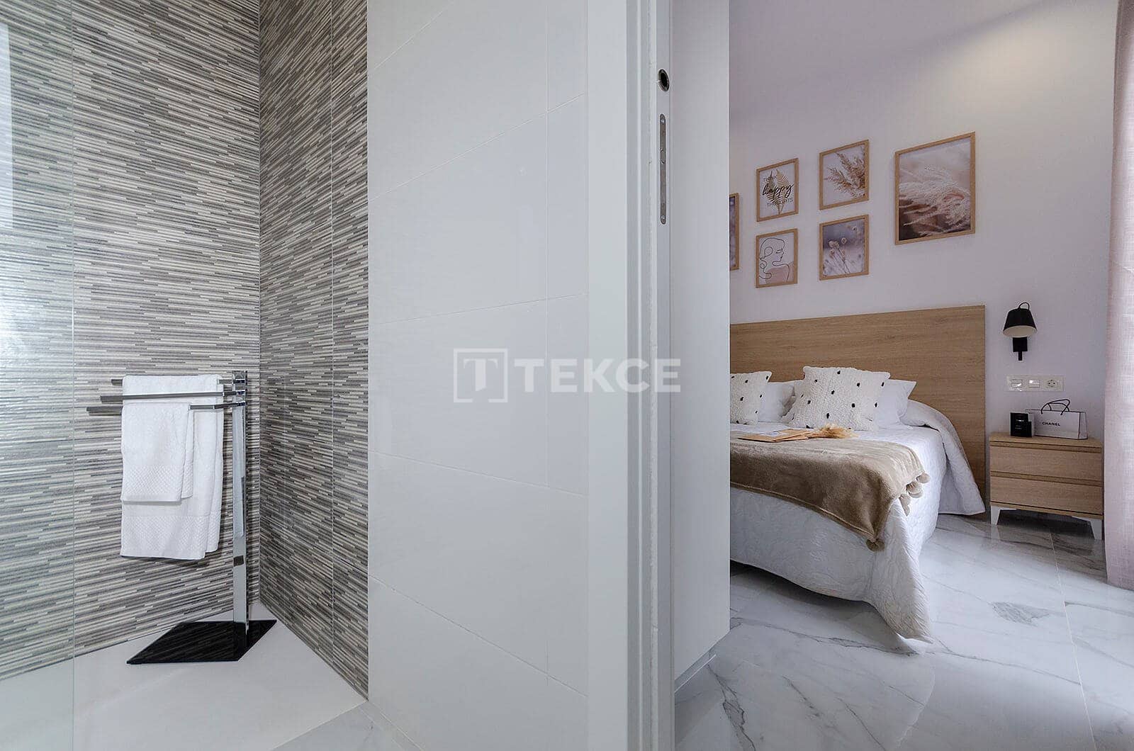 3 bedroom Villa for sale in Torrevieja with pool - € 409,000 (Ref: 8964962)