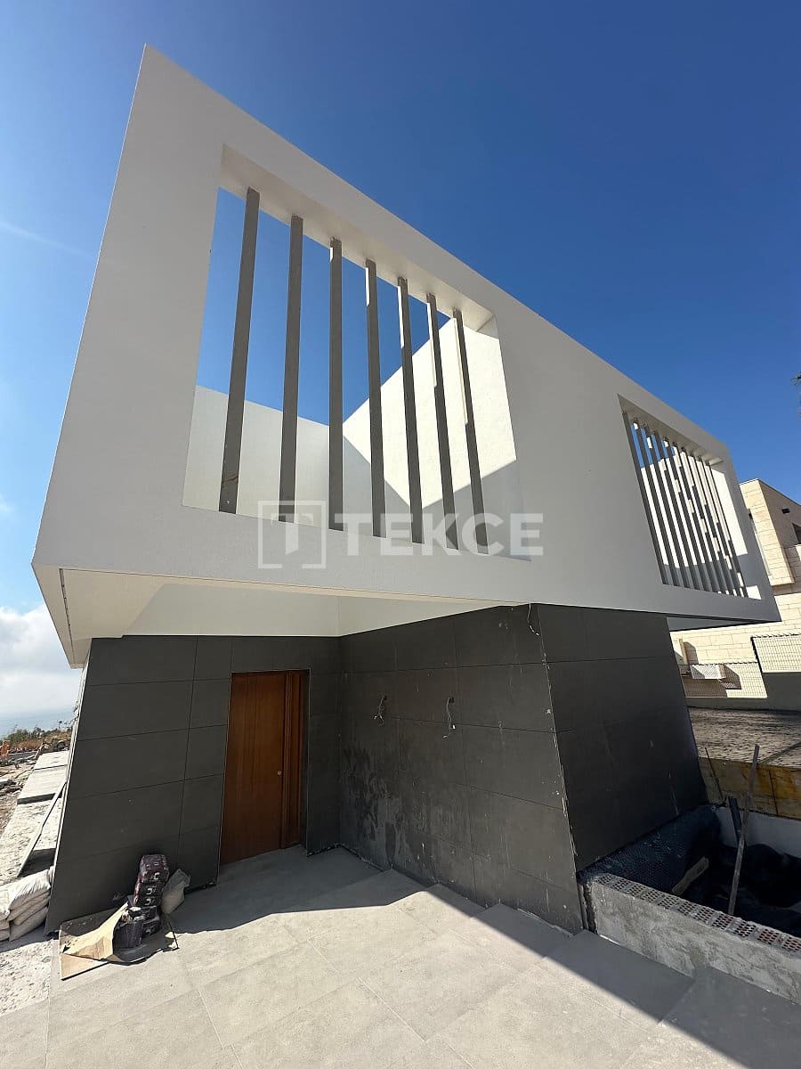 3 sypialnia Willa na sprzedaż w Benalmadena z basenem - 1 575 000 € (Ref: 8964986)