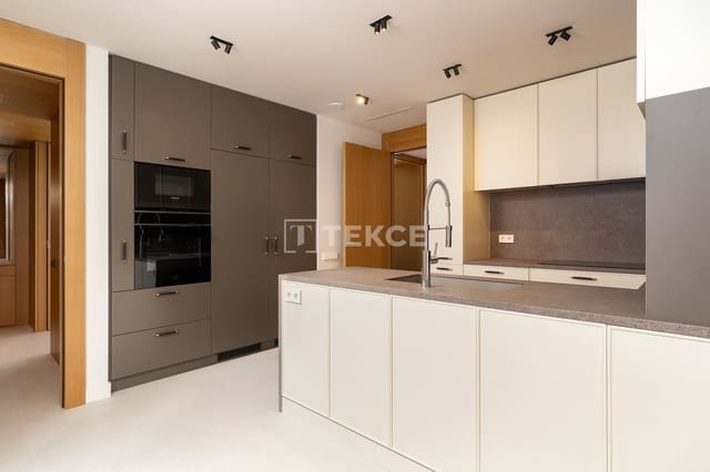 4 sovrum Lägenhet till salu i Barcelona stad med pool - 1 825 000 € (Ref: 8964997)