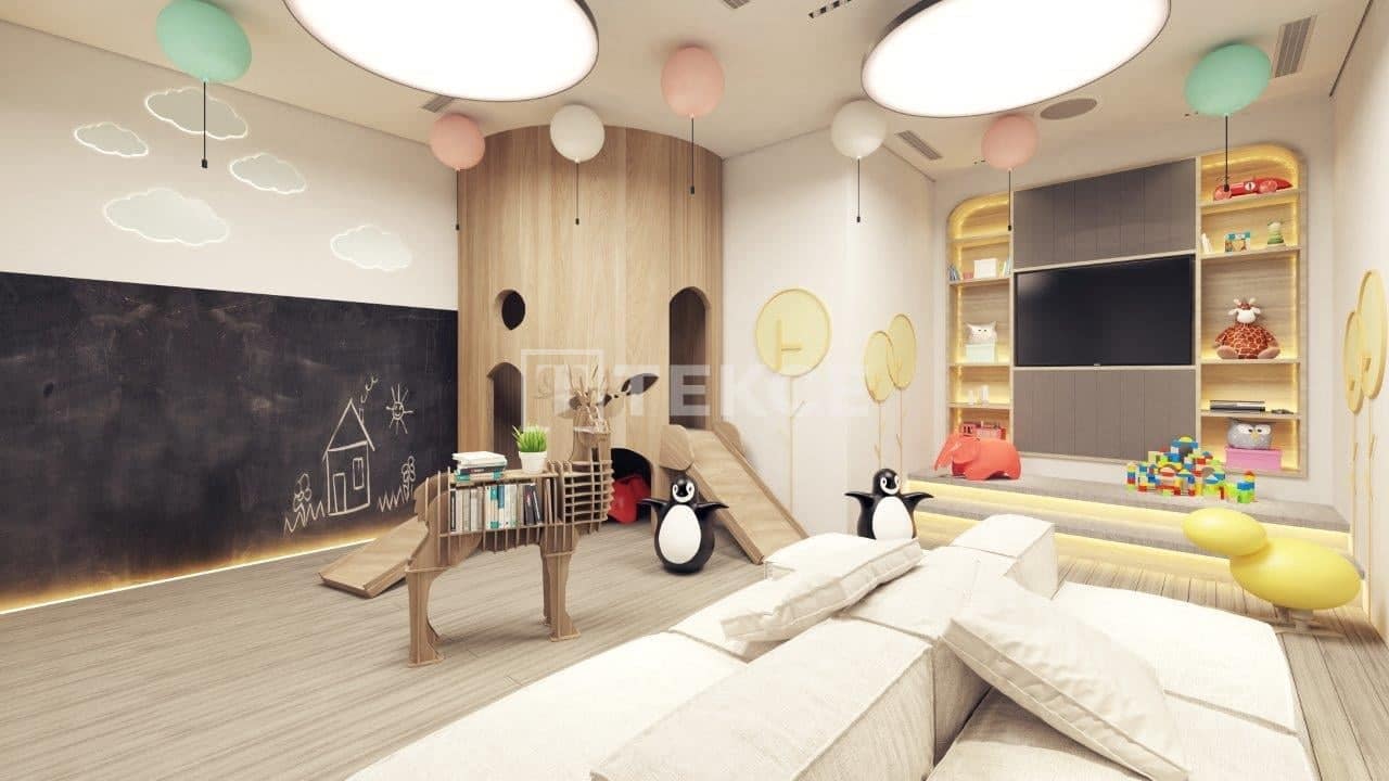 4 soveværelse Lejlighed til salg i Malaga by med swimmingpool - € 2.405.000 (Ref: 8965017)