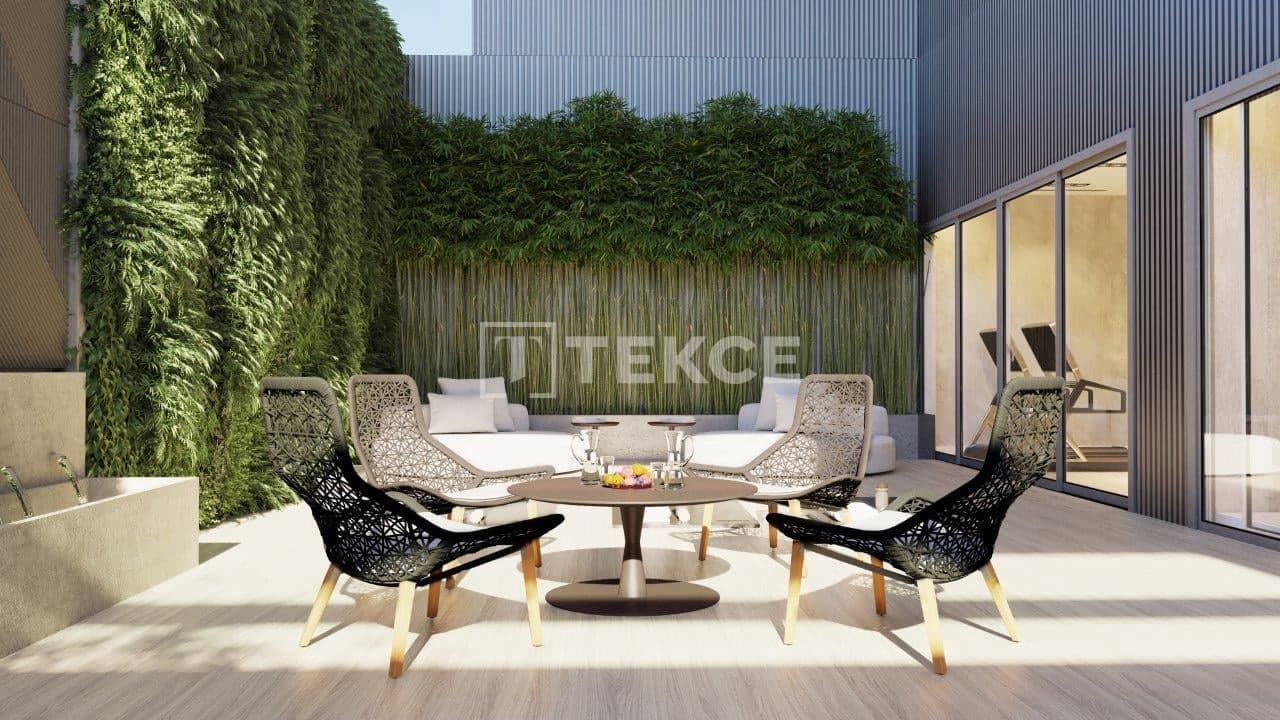 4 soveværelse Lejlighed til salg i Malaga by med swimmingpool - € 2.405.000 (Ref: 8965017)