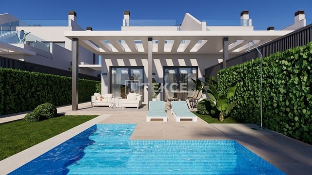 3 sypialnia Willa na sprzedaż w Centro, Los Alcázares z basenem - 1 390 000 € (Ref: 8965029)