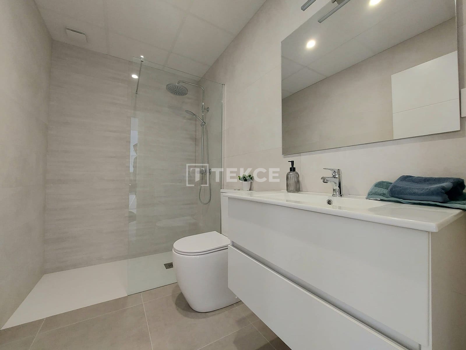 3 sovrum Villa till salu i Roldan med pool - 270 000 € (Ref: 8965047)