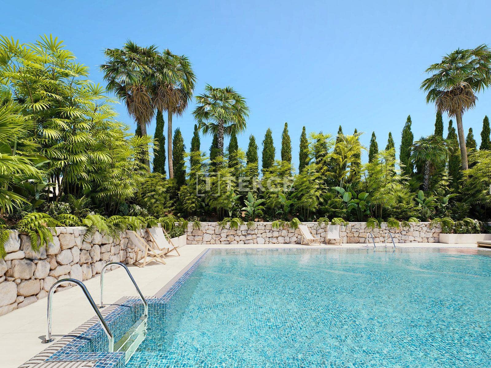 3 bedroom Flat for sale in Estepona with pool - € 580,000 (Ref: 8965099)