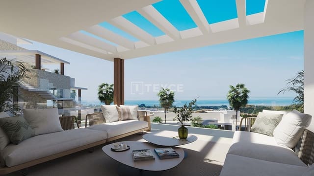 Piso de 3 habitaciones en Estepona en venta con piscina - 945.000 € (Ref: 8965106)