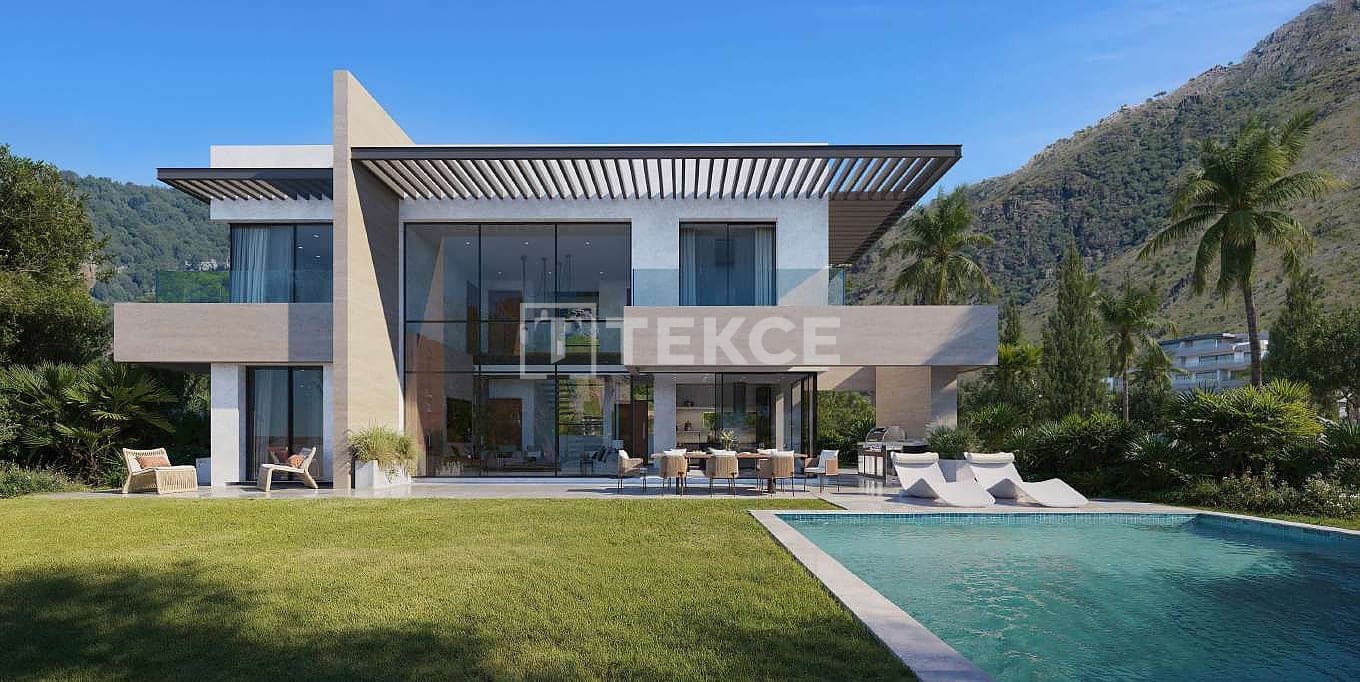 6 bedroom Villa for sale in Mijas with pool - € 1,750,000 (Ref: 8965121)
