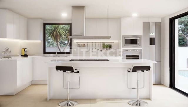 4 sovrum Villa till salu i Playa de San Juan, Alicante stad med pool - 750 000 € (Ref: 8965146)