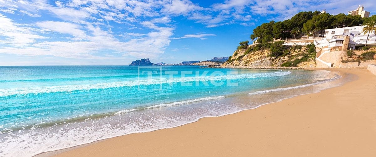 4 sovrum Villa till salu i Playa de San Juan med pool - 750 000 € (Ref: 8965146)