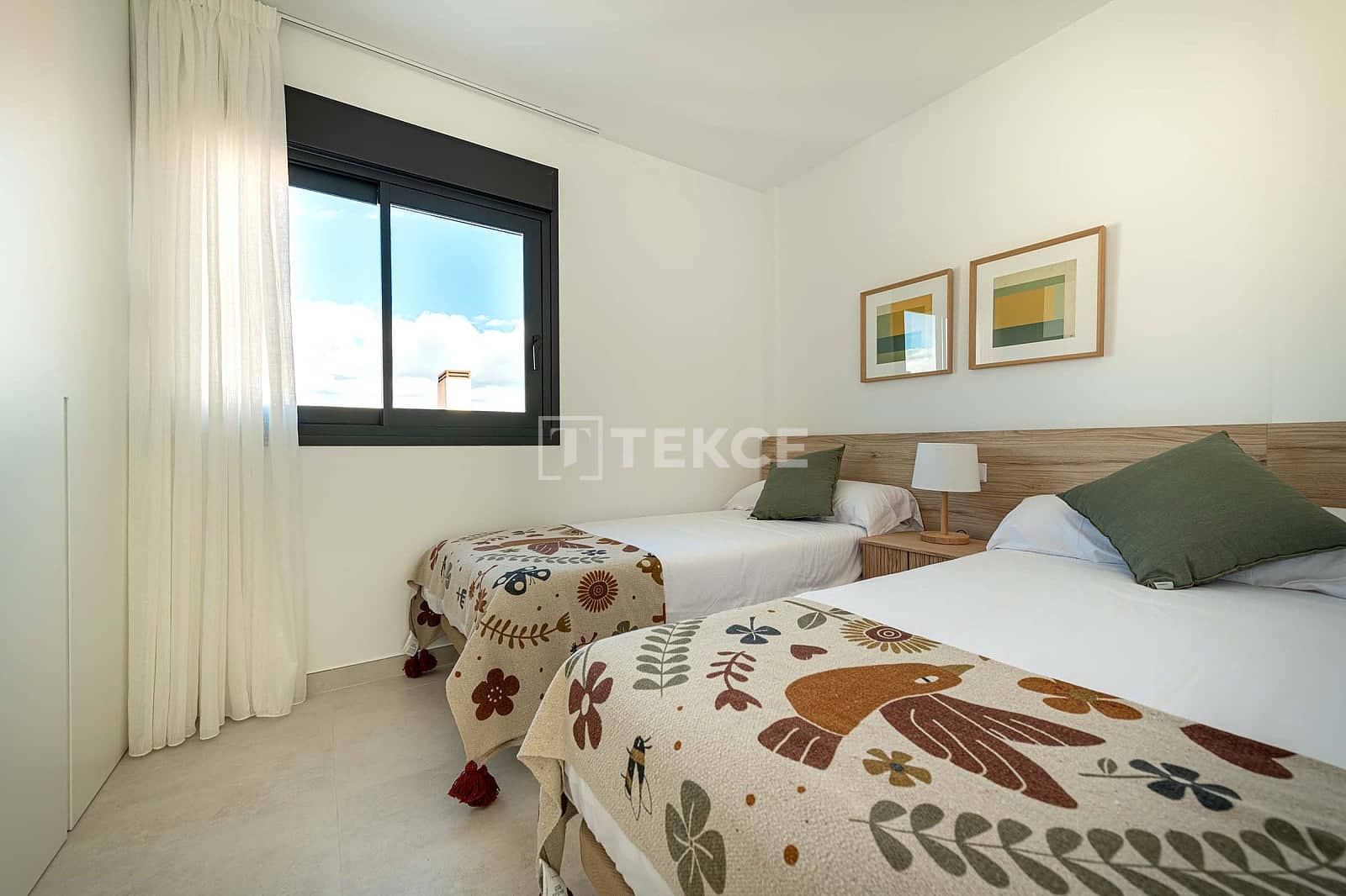 3 slaapkamer Villa te koop in Cox met zwembad - € 240.000 (Ref: 8965178)