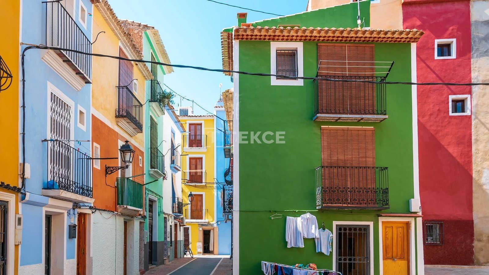 3 bedroom Flat for sale in La Villajoyosa / Vila Joiosa - € 570,000 (Ref: 8965202)